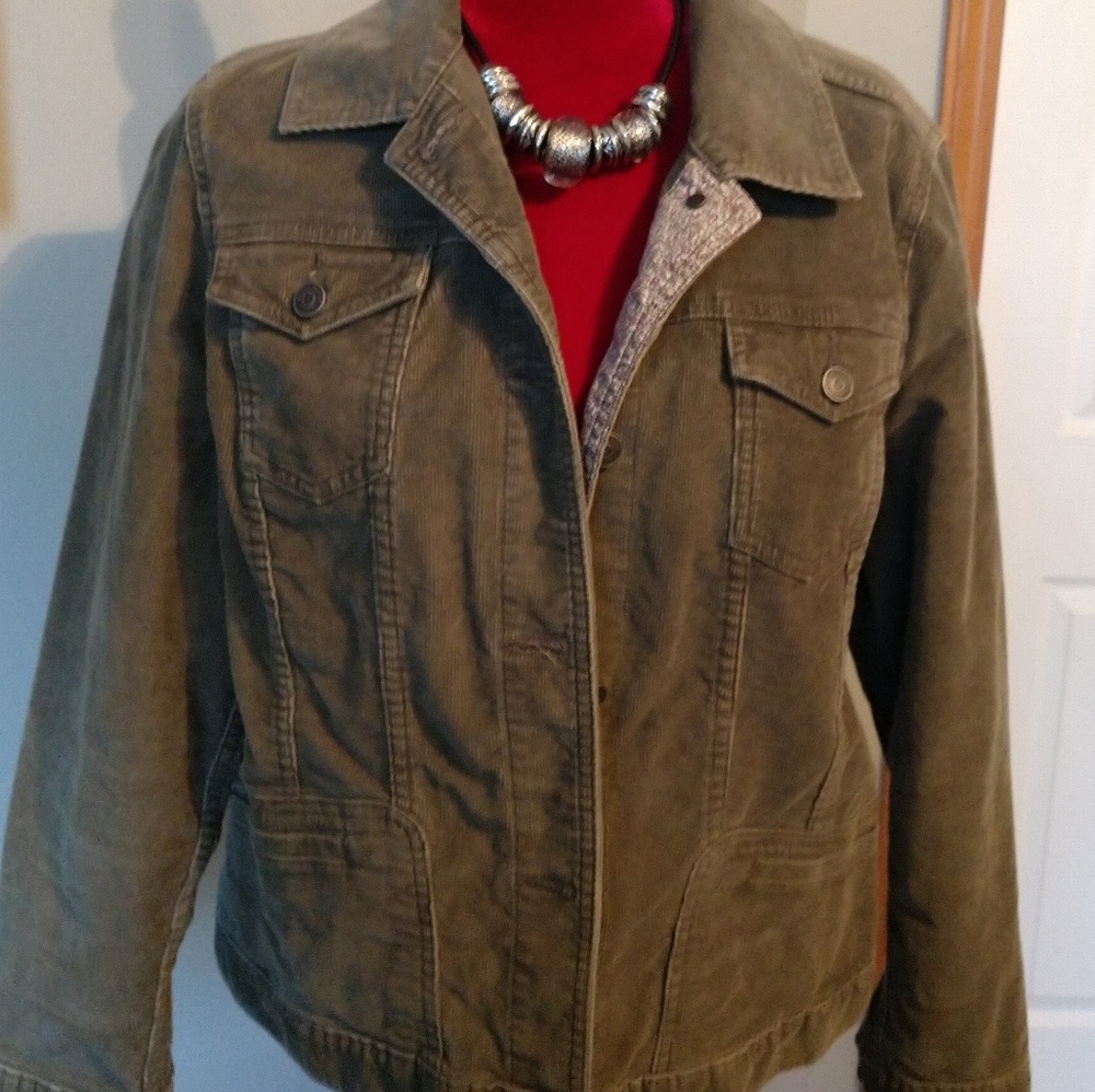 🇺🇸Eddie Bauer Light cord jacket 🇺🇸 3 for $15
